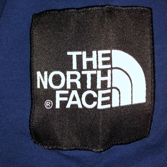 The North Face T-Shirt - Picture 3 of 3